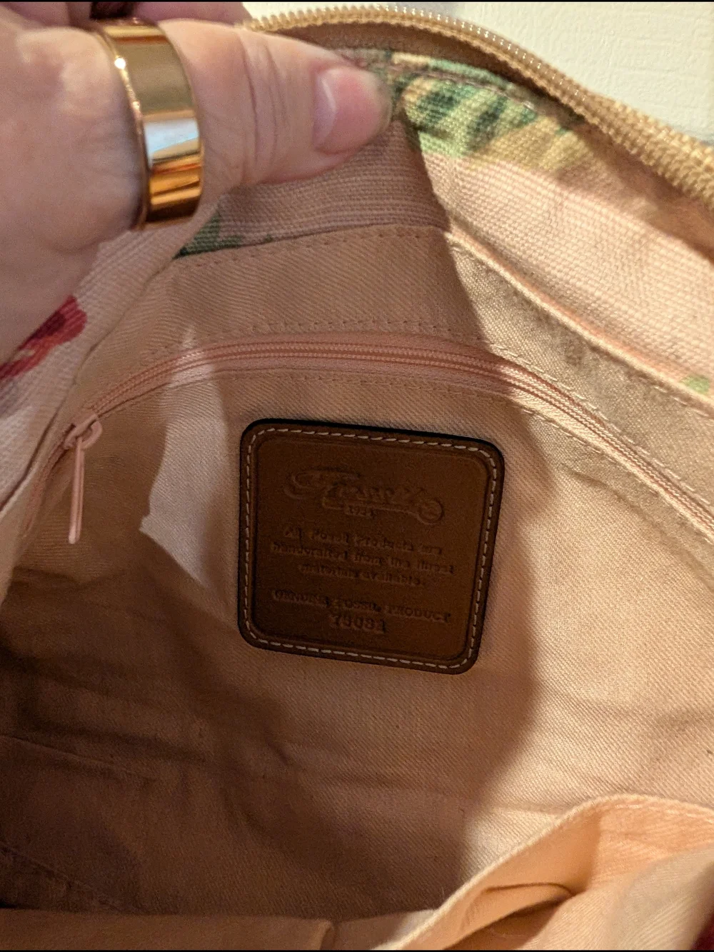 Fossil Canvas Shoulder Bag in Tan